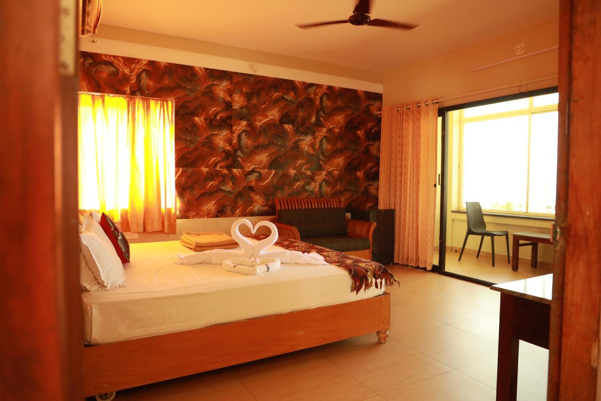 Cherai Beach Palace Екстериор снимка