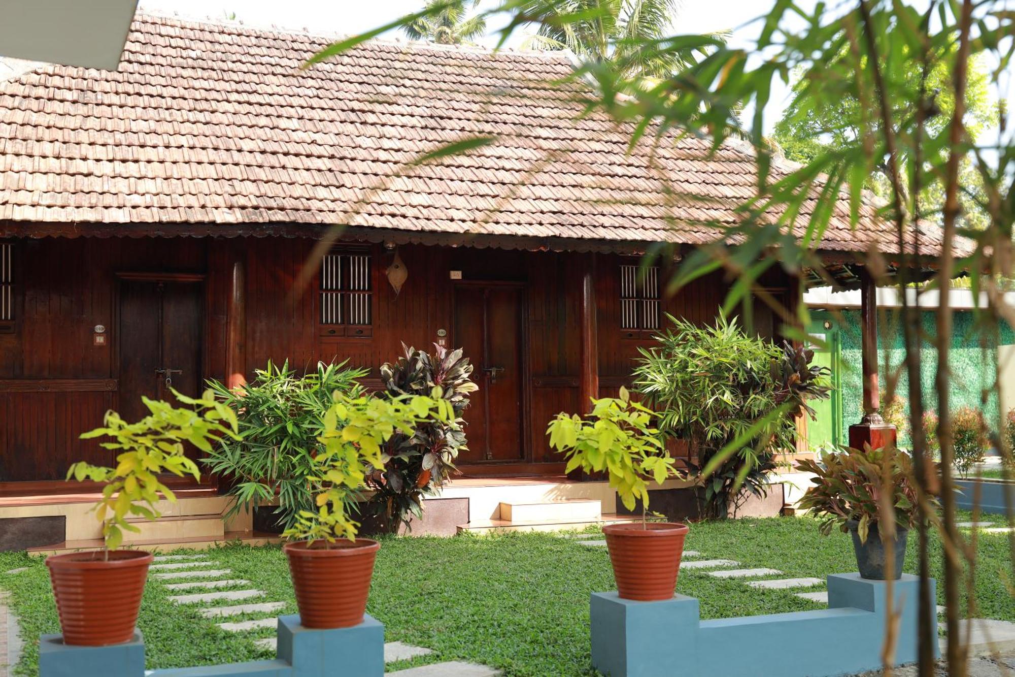 Cherai Beach Palace Екстериор снимка