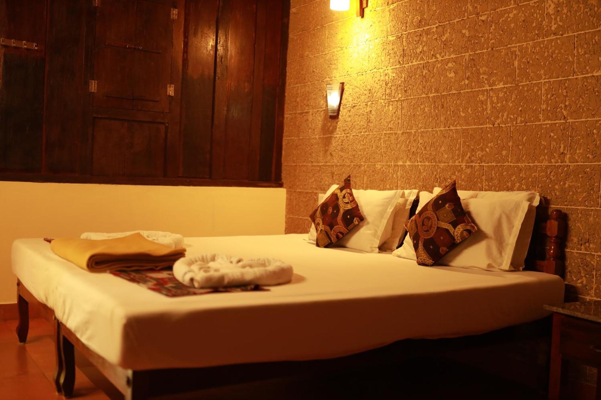 Cherai Beach Palace Екстериор снимка